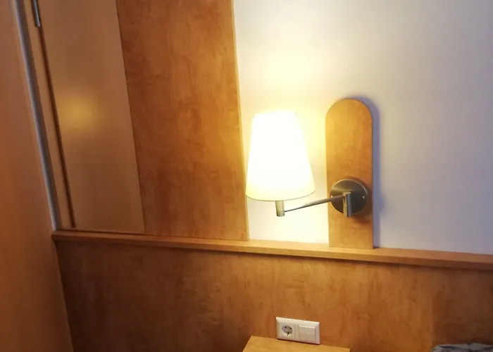 Gaestehaus Heigeleshof Bed & Breakfast 2*